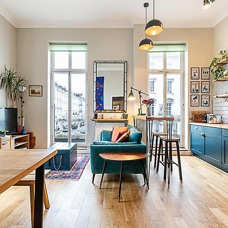 Beautiful Two Bedroom Abode Near Victoria Londra Dış mekan fotoğraf