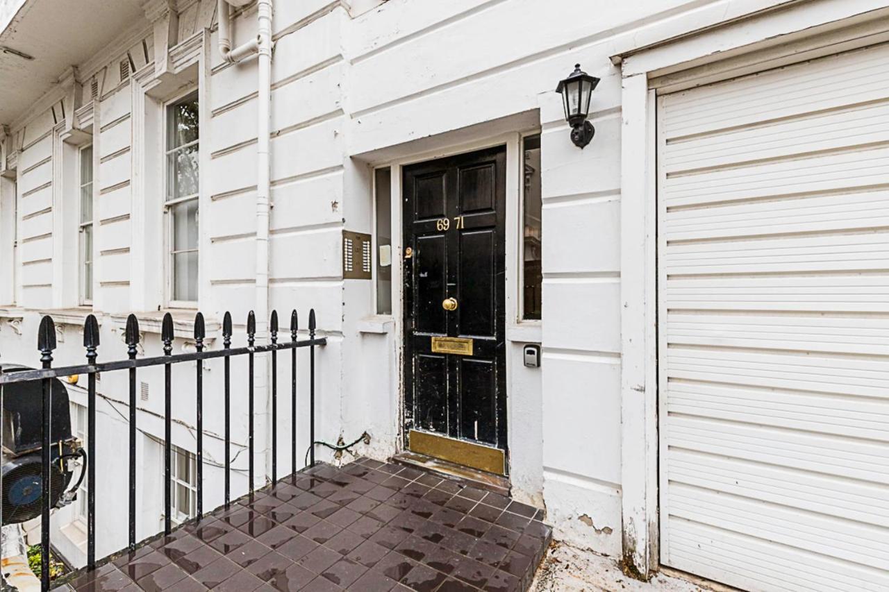 Beautiful Two Bedroom Abode Near Victoria Londra Dış mekan fotoğraf
